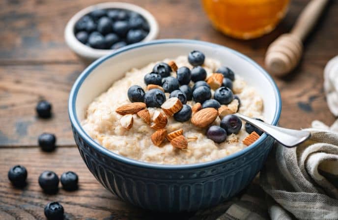 which-is-better-for-breakfast-oatmeal-or-eggs-a-wholesome-better